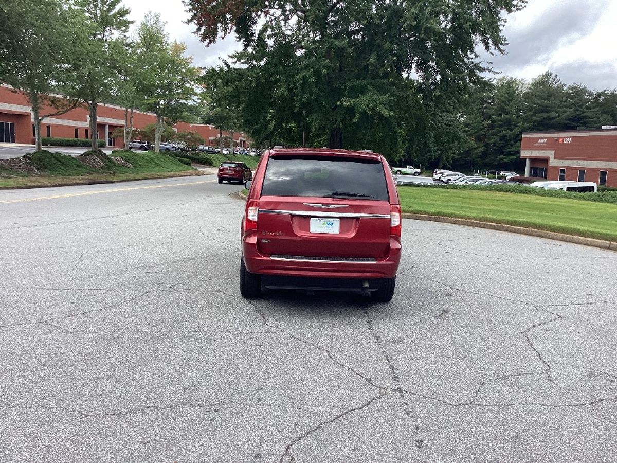 2016 CHRYSLER TOWN AND COUNTRY - Image 4
