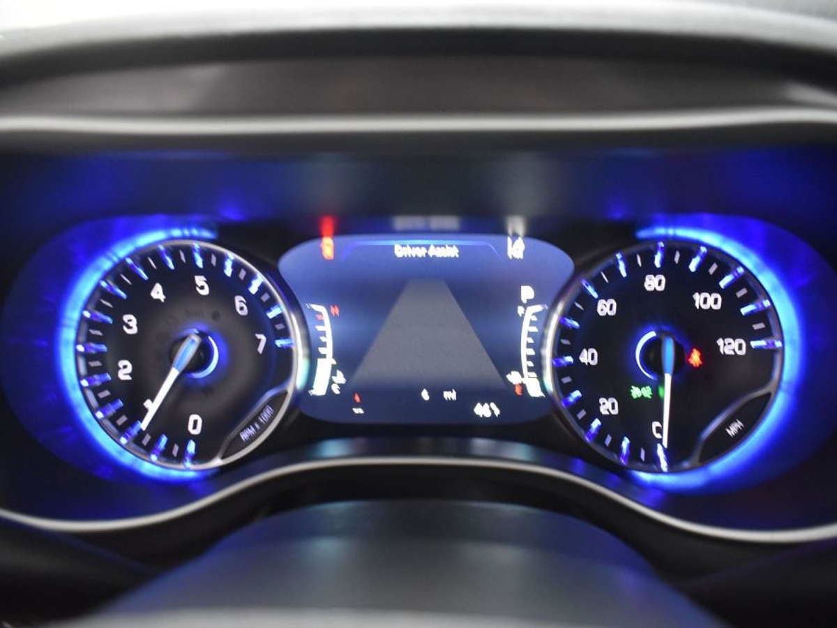 2025 CHRYSLER PACIFICA - Image 16