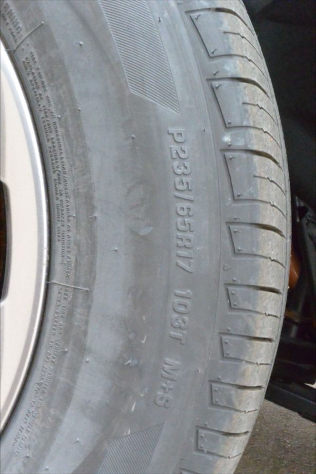 Black Toyota Sienna image number 25