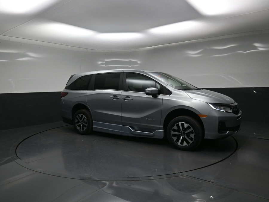 New 2026 Honda Odyssey EX-L - BraunAbility Side Entry In Floor Automatic Ramp