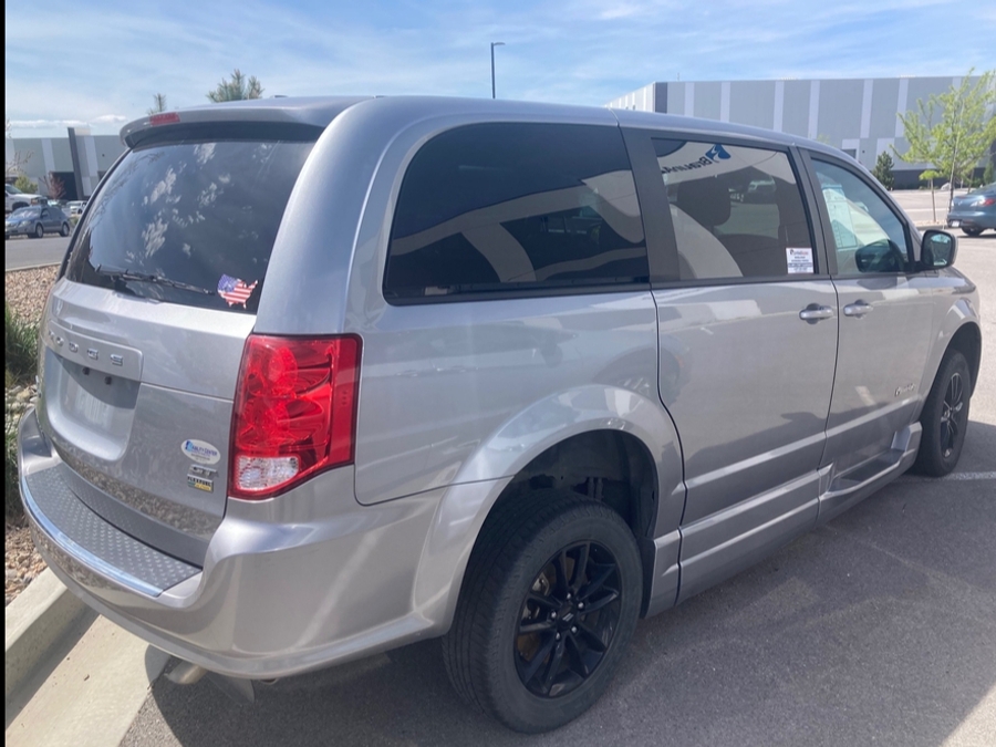 Used 2019 Dodge Grand Caravan GT - BraunAbility Side Entry Entry Fold Out Automatic Ramp