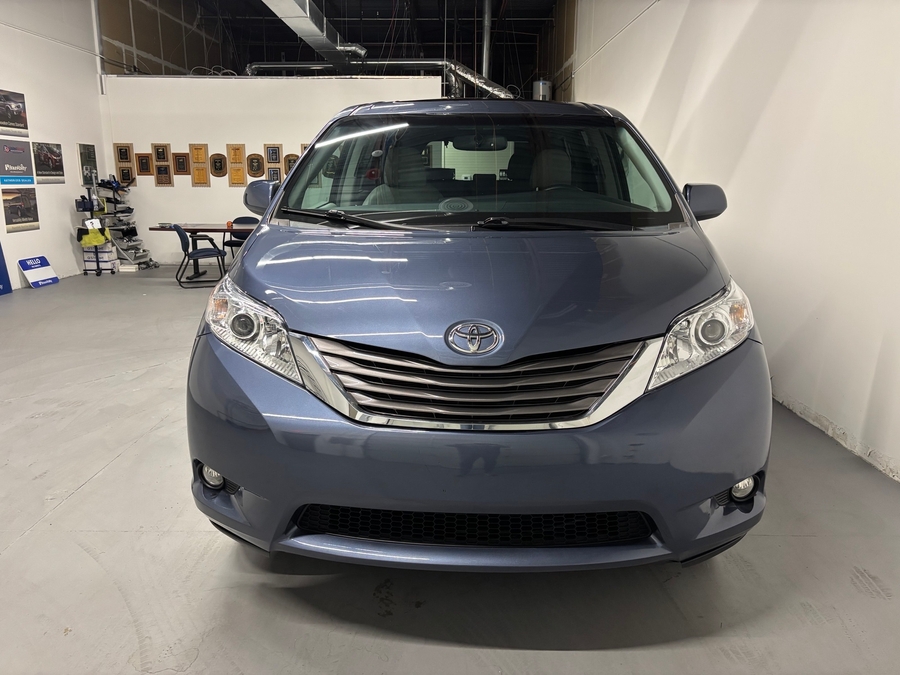 Used 2015 Toyota Sienna XLE - VMI Side Entry In Floor Automatic Ramp
