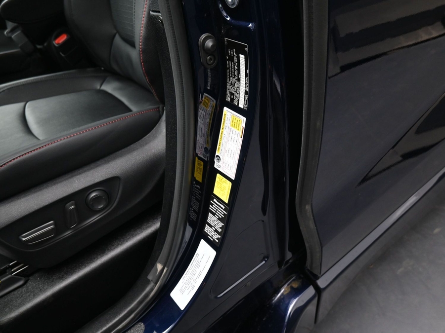 New 2026 Toyota Sienna Hybrid XSE Sport - BraunAbility Side Entry Fold Out Automatic Ramp