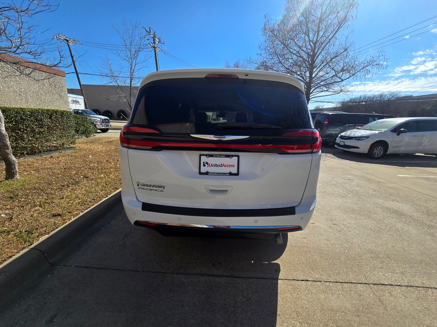 Used 2024 Chrysler Pacifica Touring L - BraunAbility Side Entry Entry In Floor Automatic Ramp