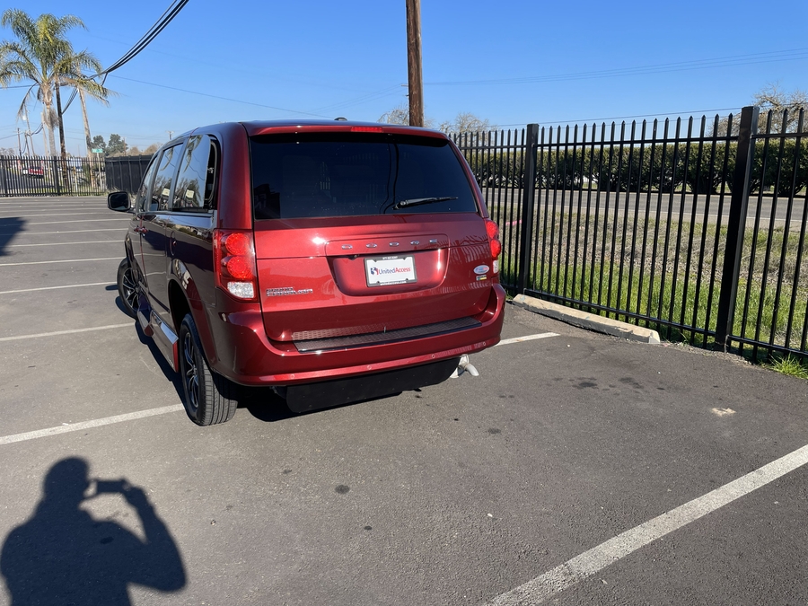 Used 2019 Dodge Grand Caravan SE - VMI Side Entry Entry In Floor Automatic Ramp