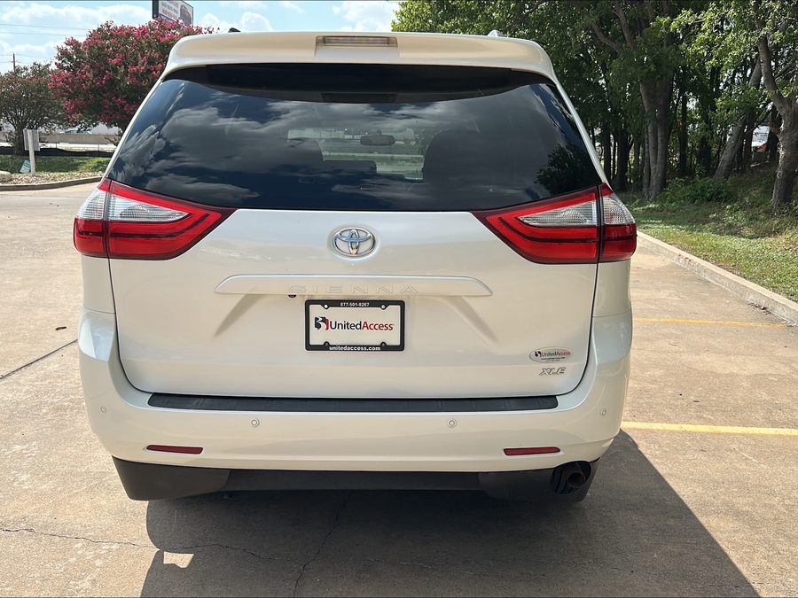 Used 2015 Toyota Sienna XLE - VMI Side Entry In Floor Automatic Ramp