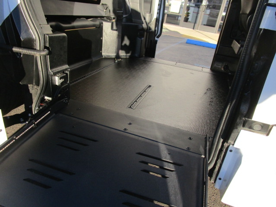 Used 2024 Toyota Sienna Hybrid Platinum - BraunAbility Side Entry Entry Fold Out Automatic Ramp