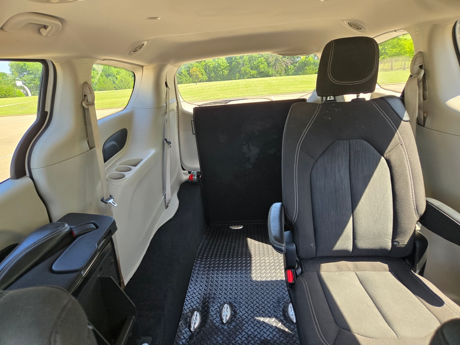 Used 2023 Chrysler Voyager LX - ATS Commercial Rear Entry Fold Out Manual Ramp