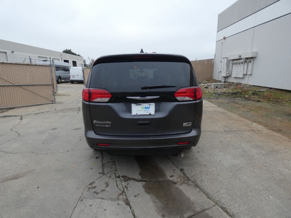 2022 CHRYSLER VOYAGER - Image 10