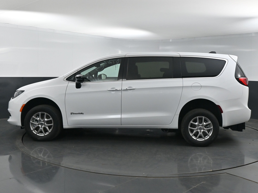 Used 2025 Chrysler Voyager LX - BraunAbility Commercial Side Entry Fold Out Manual Ramp