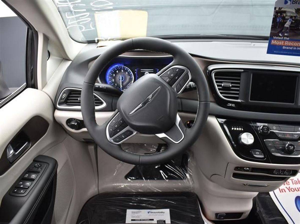 2023 CHRYSLER VOYAGER - Image 18