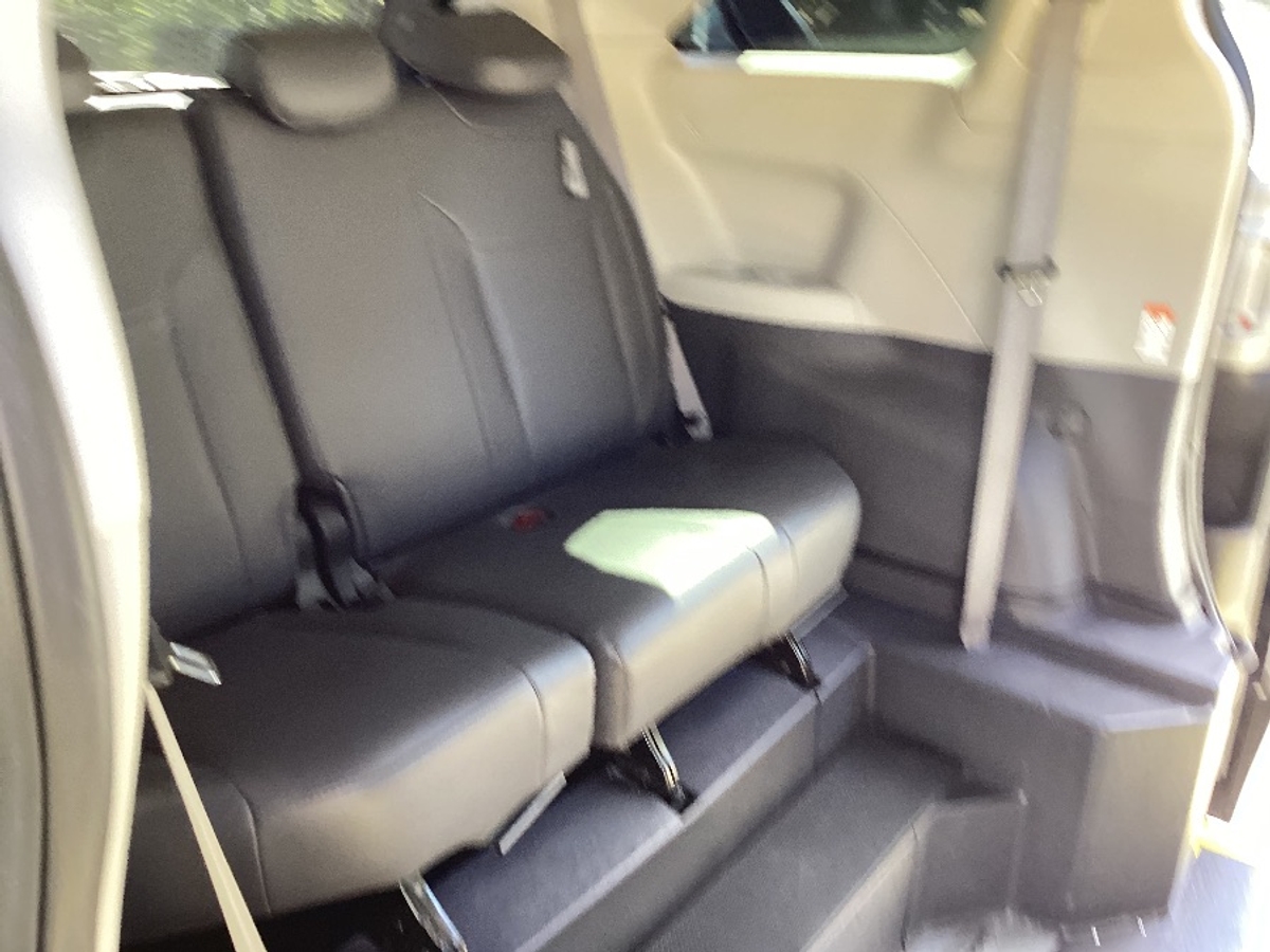 2022 TOYOTA SIENNA - Image 12