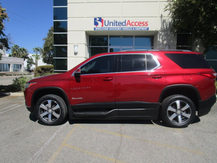 Used 2021 Chevrolet Traverse 3LT - BraunAbility Side Entry In Floor Automatic Ramp