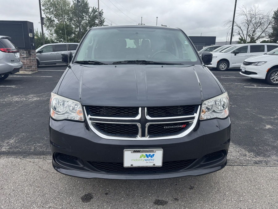 Blue Dodge Grand Caravan image number 11
