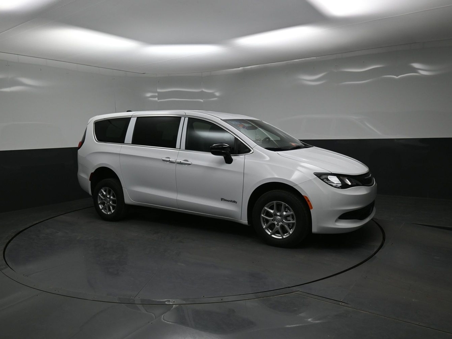 New 2026 Chrysler Voyager LX - BraunAbility Rear Entry Entry Fold Out Manual Ramp