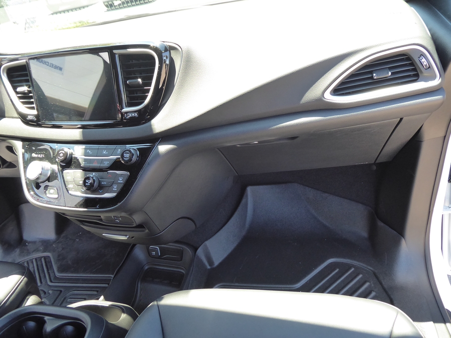 New 2026 Chrysler Voyager LX - BraunAbility Commercial Rear Entry Fold Out Manual Ramp