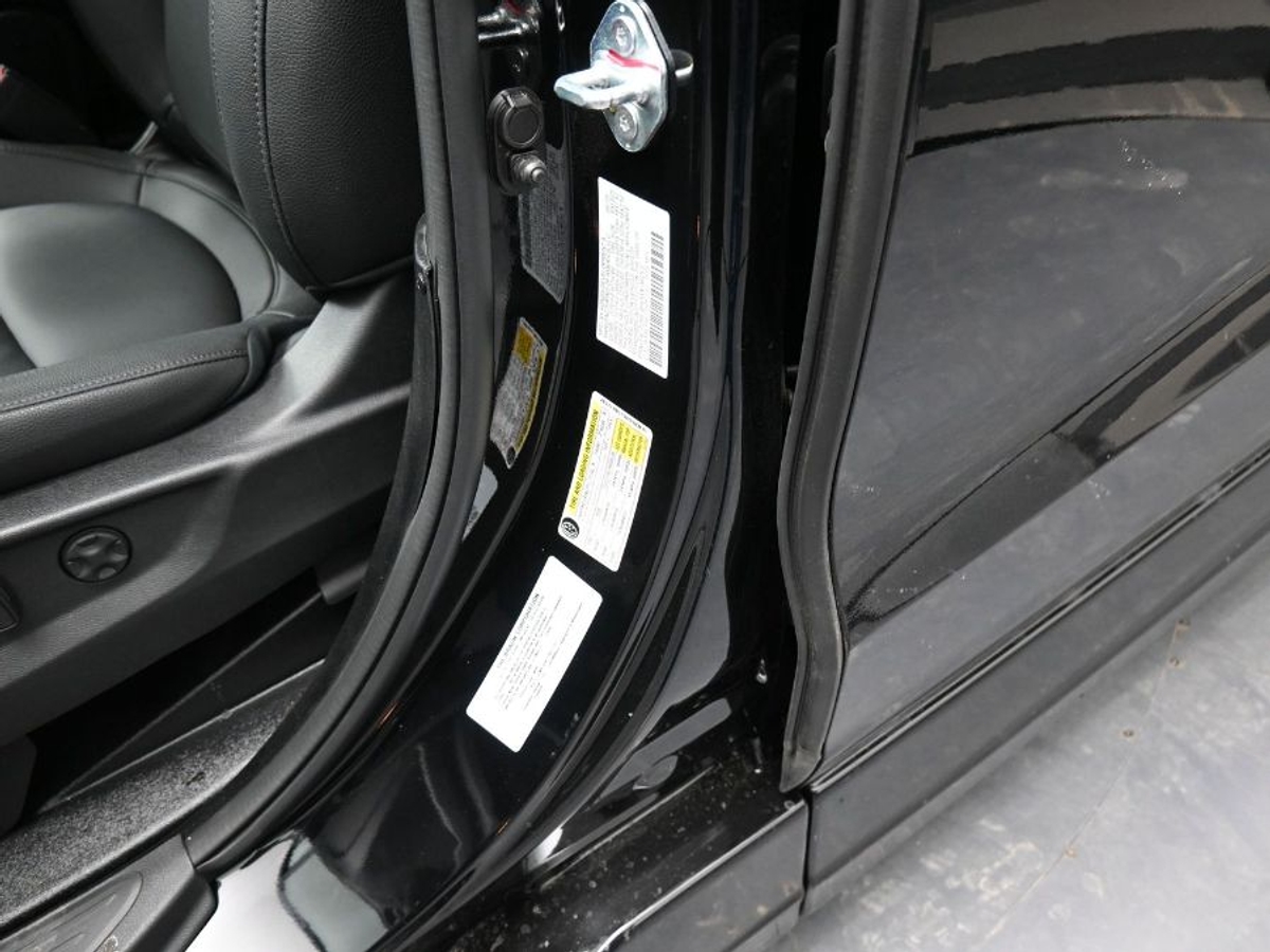 Número de imagen del Honda Odyssey negro 16