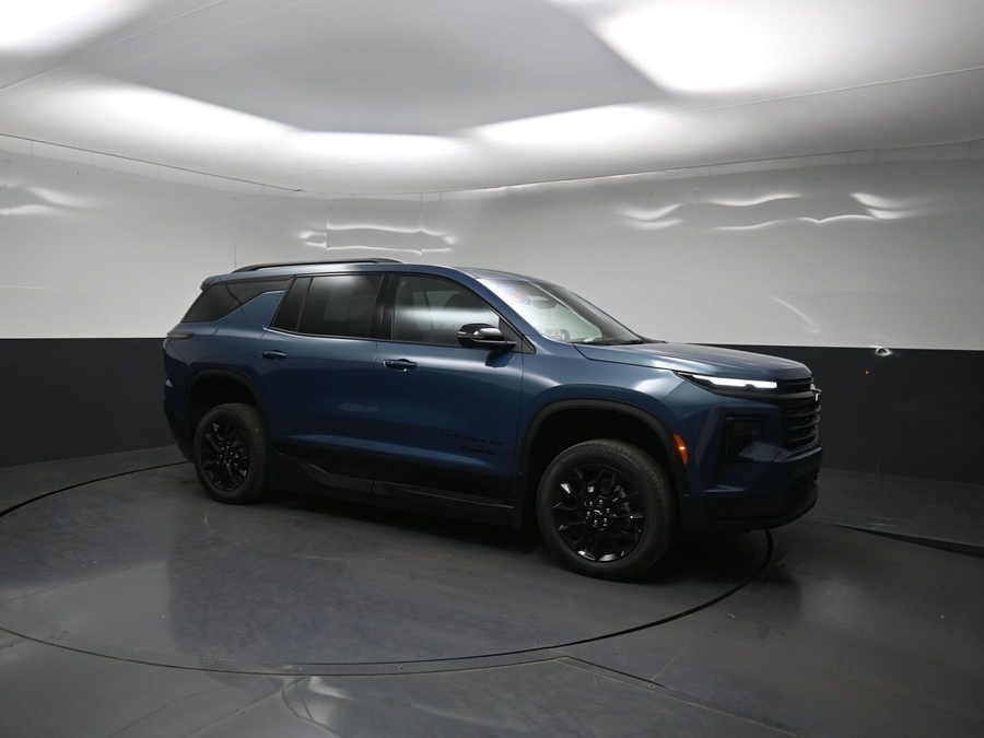 New 2026 Chevrolet Traverse 1LT Midnight - BraunAbility Side Entry In Floor Automatic Ramp