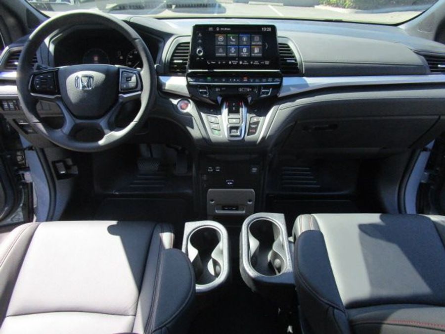 New 2025 Honda Odyssey Sport - BraunAbility Side Entry Entry In Floor Automatic Ramp