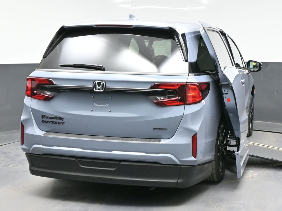 New 2026 Honda Odyssey Sport - BraunAbility Side Entry Entry In Floor Automatic Ramp