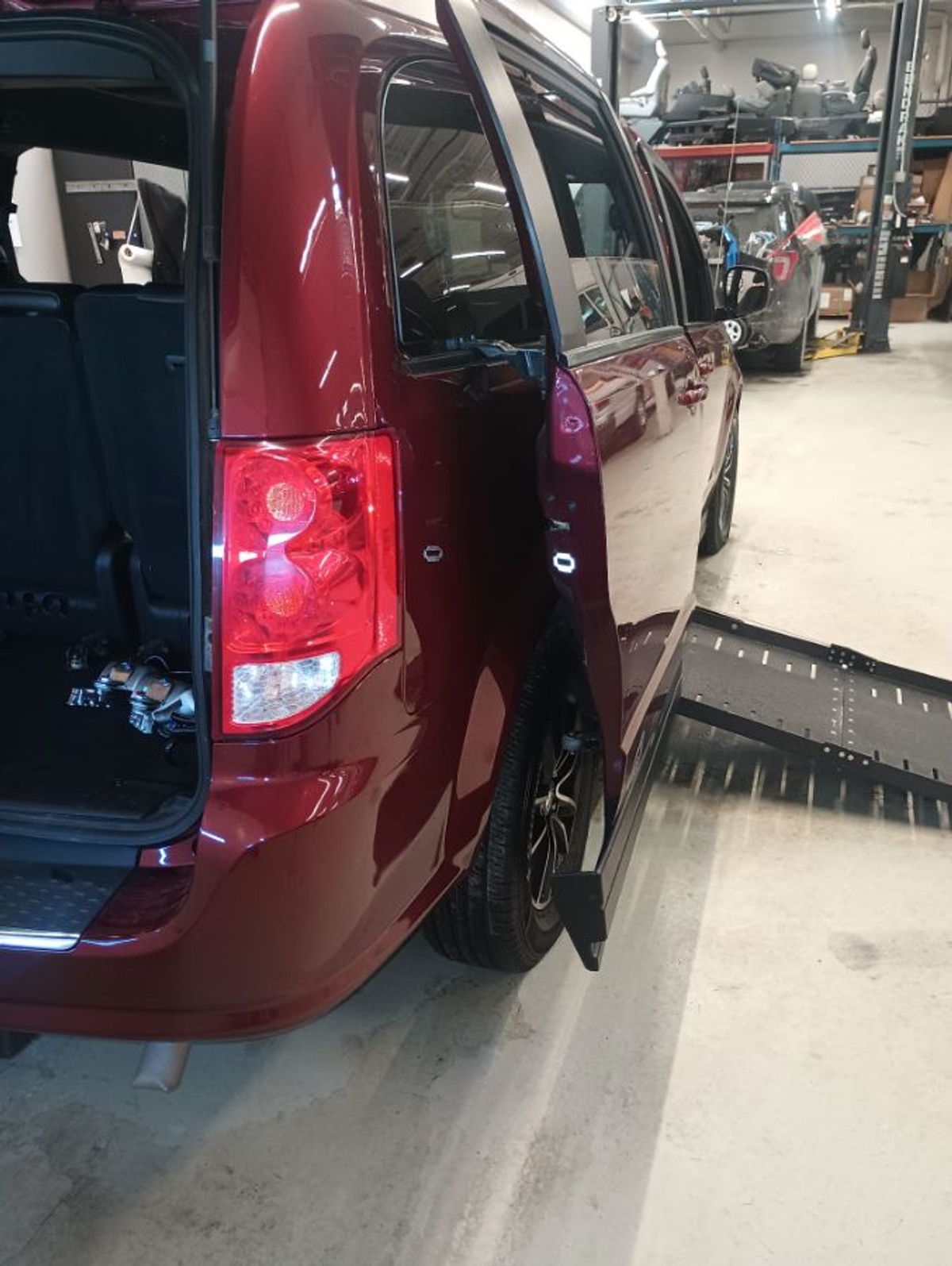 2019 DODGE GRAND CARAVAN - Image 3