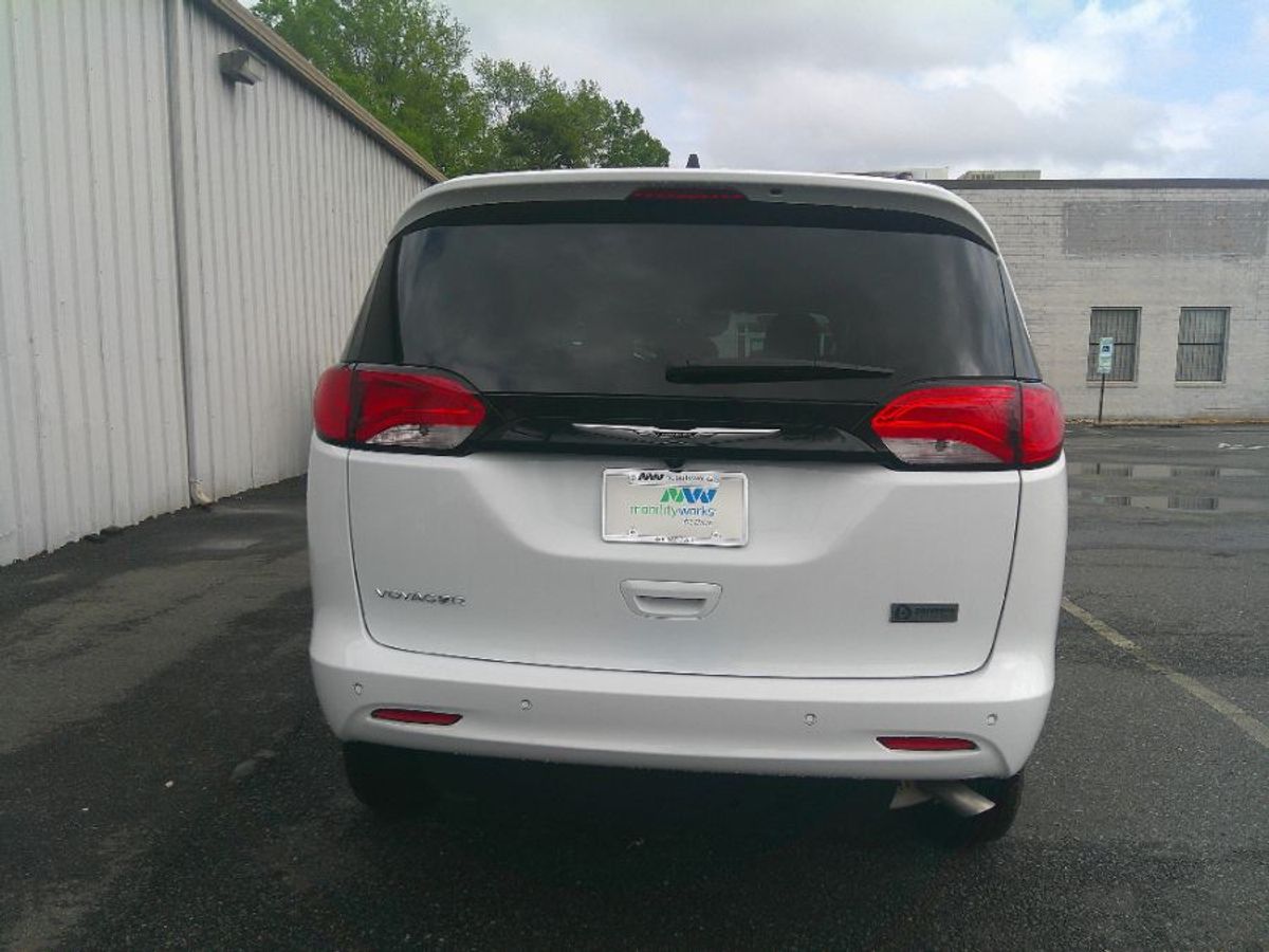 Blanco Chrysler Voyager número de imagen 5