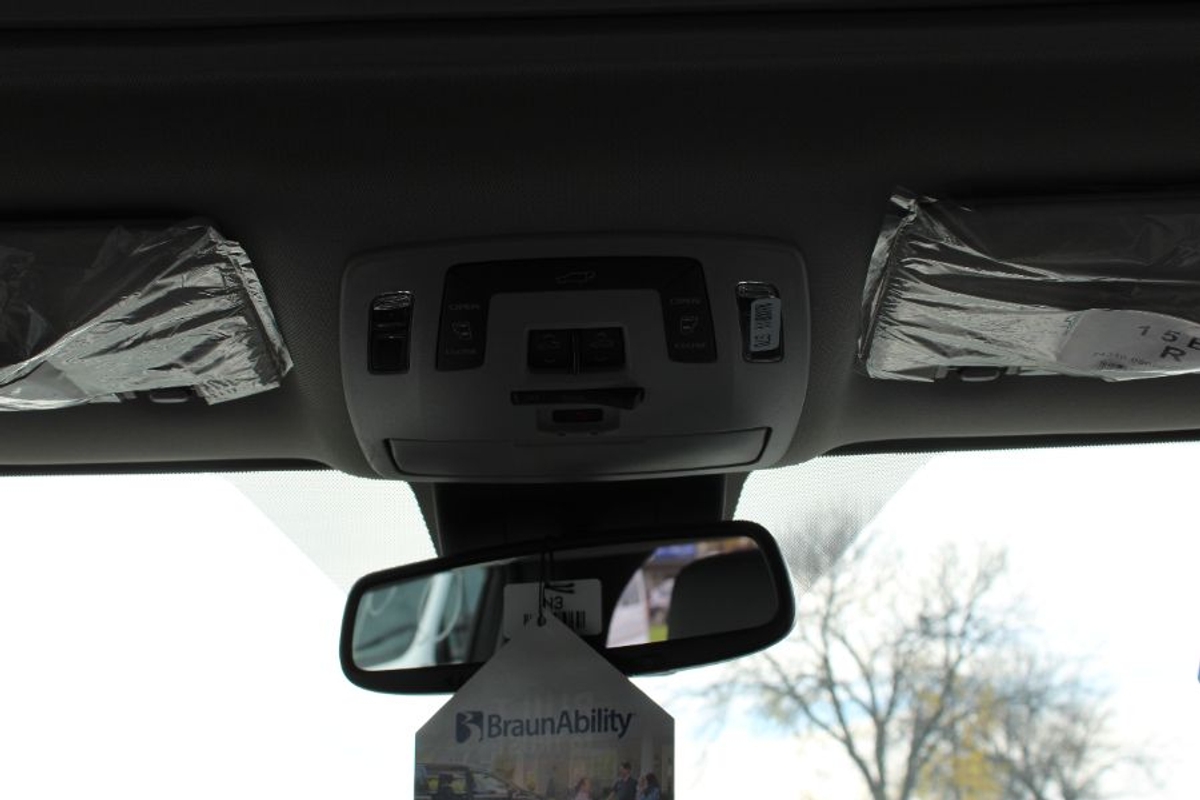 2025 TOYOTA SIENNA - Image 16