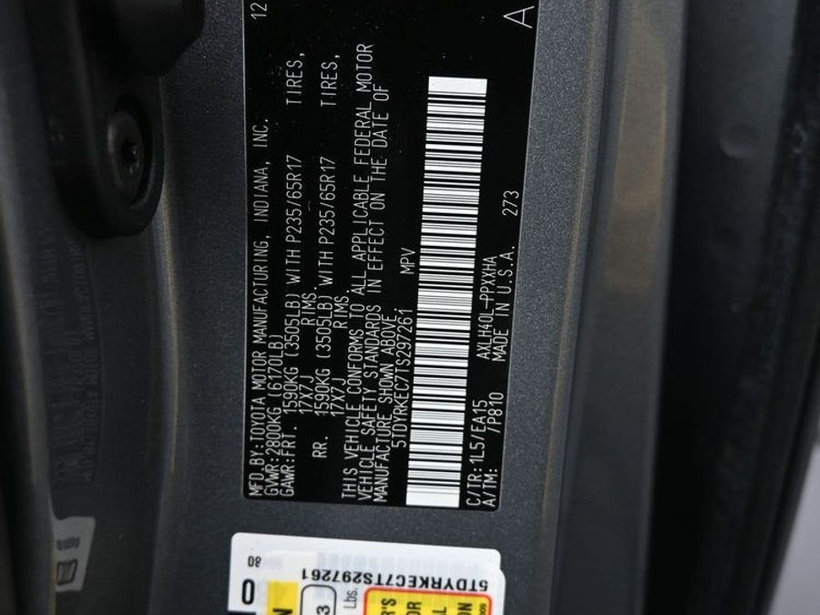 New 2026 Toyota Sienna Hybrid XLE Add - BraunAbility Side Entry Fold Out Automatic Ramp