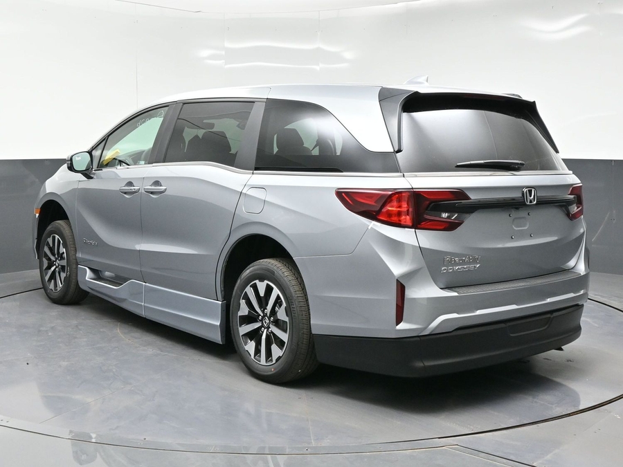 New 2026 Honda Odyssey EX-L - BraunAbility Side Entry In Floor Automatic Ramp