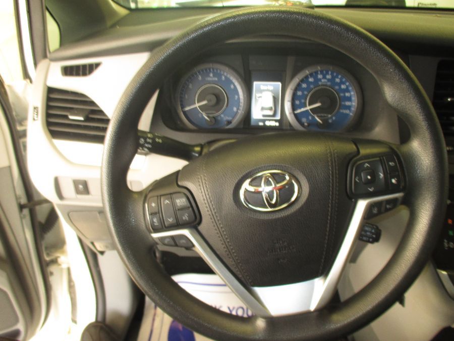 2020 TOYOTA SIENNA - Image 16