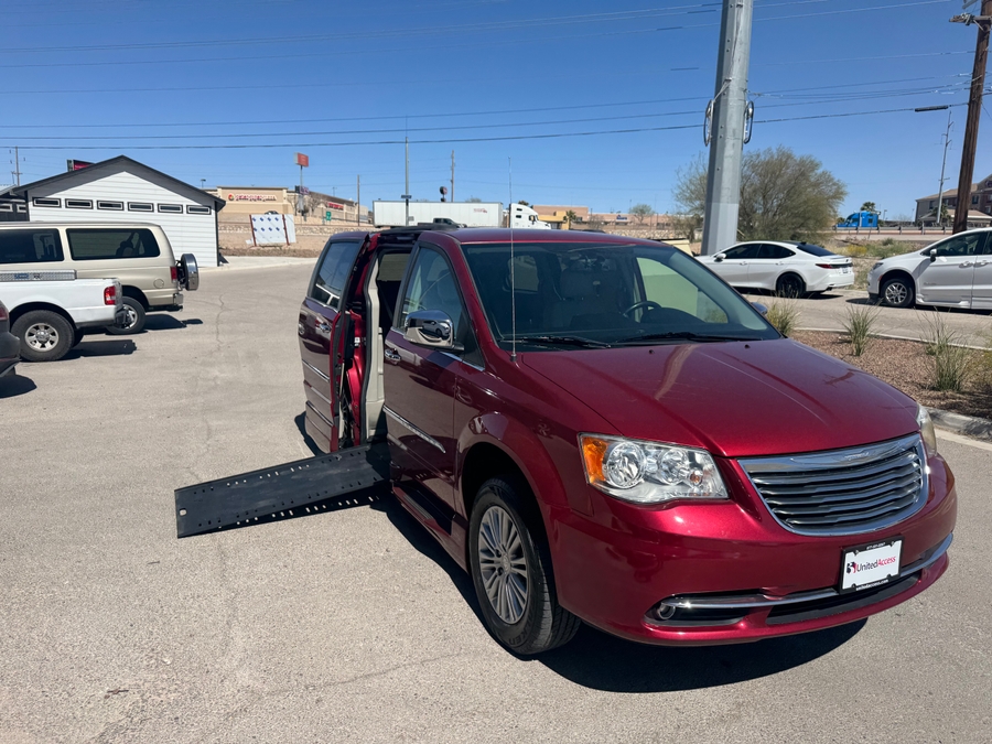 2015 Chrysler Town & Country