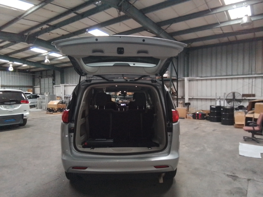 2023 CHRYSLER VOYAGER - Image 20