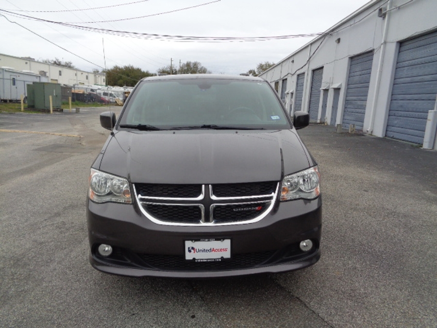 Used 2018 Dodge Grand Caravan SXT - BraunAbility Side Entry Entry Fold Out Manual Ramp