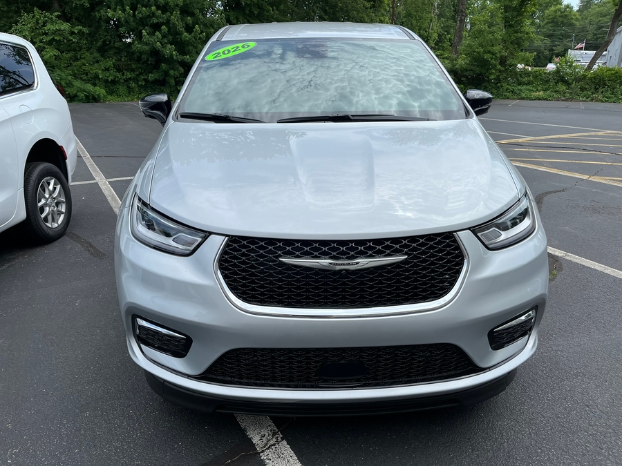 Silver Chrysler Pacifica image number 1