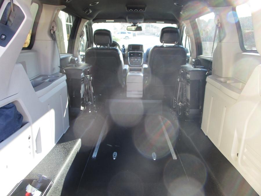 Used 2020 Dodge Grand Caravan SXT - DRIVERGE Rear Entry Entry Fold Out Manual Ramp