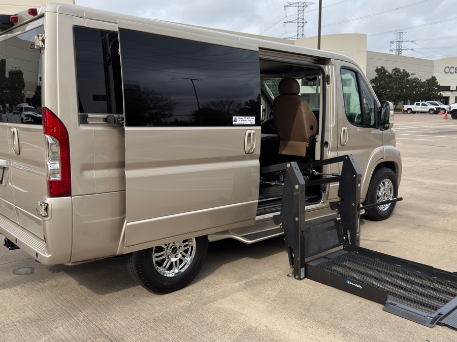 Used 2019 Ram ProMaster 1500 - TEM Side Entry Entry Lift Automatic Ramp