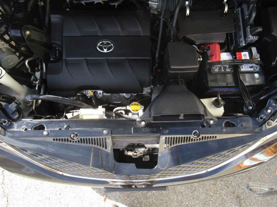 Used 2015 Toyota Sienna SE - VMI Side Entry Entry In Floor Automatic Ramp