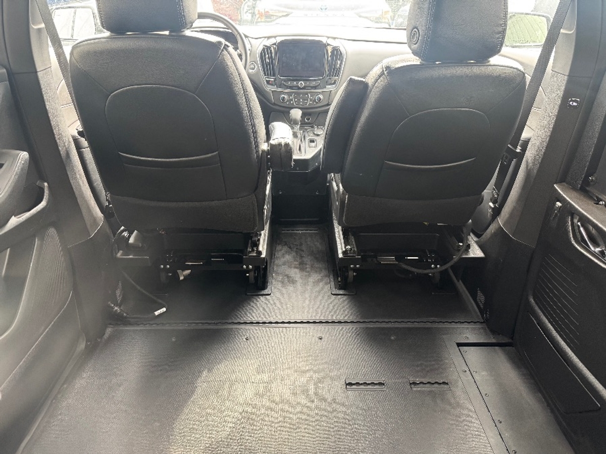 2023 CHEVROLET TRAVERSE - Image 7