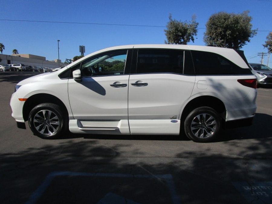 Used 2023 Honda Odyssey EX-L - VMI Side Entry Entry In Floor Automatic Ramp