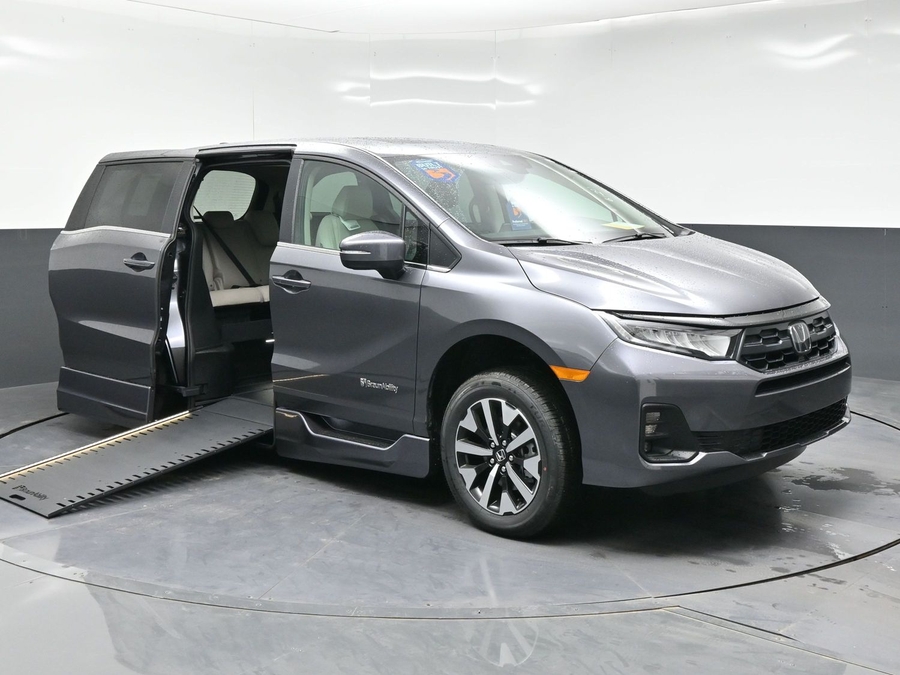 Grey Honda Odyssey image number 16
