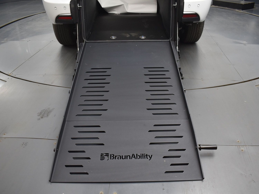 New 2025 Chrysler Pacifica Select Safety - BraunAbility Rear Entry Entry Fold Out Manual Ramp