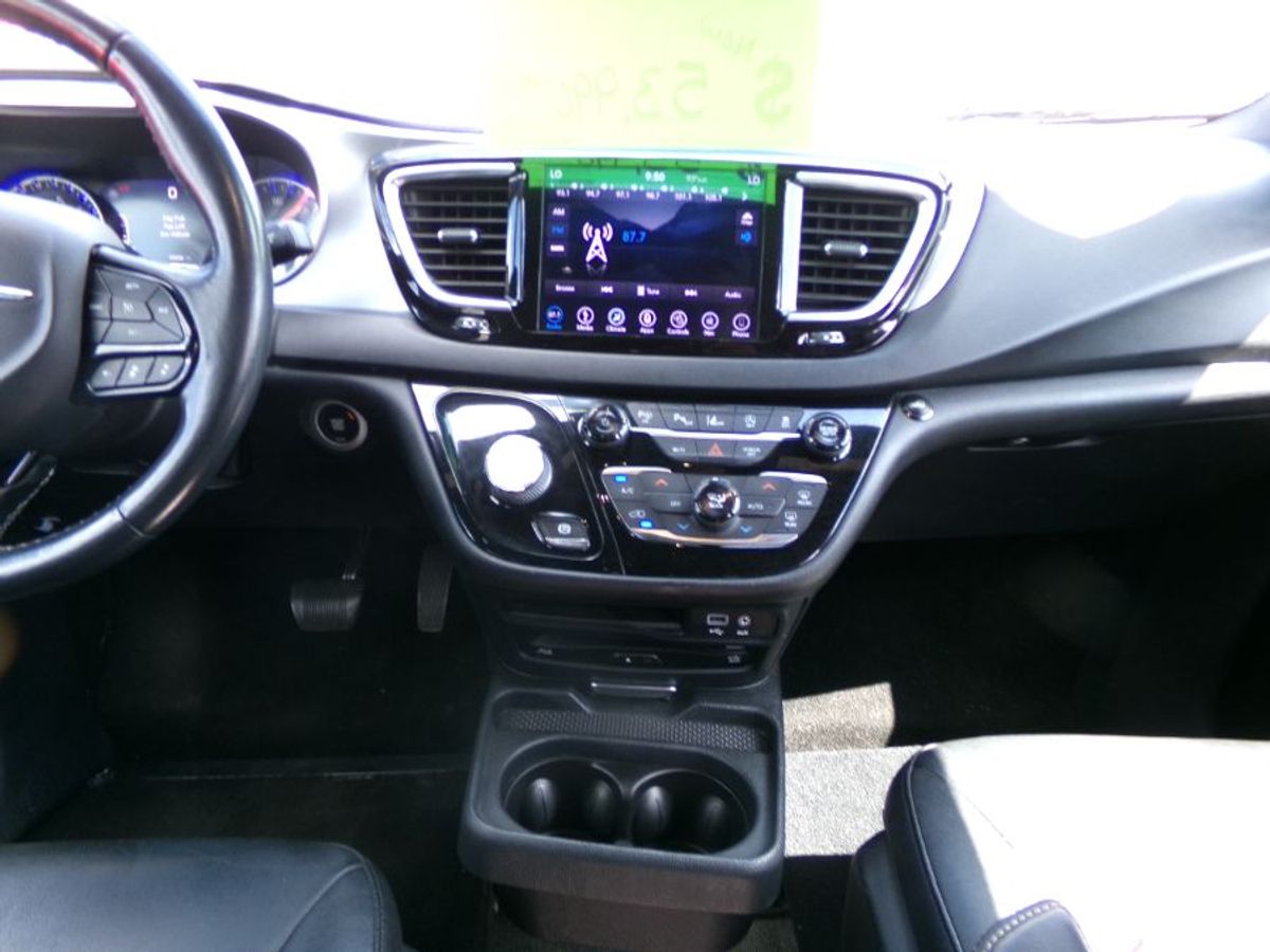 2019 CHRYSLER PACIFICA - Image 11