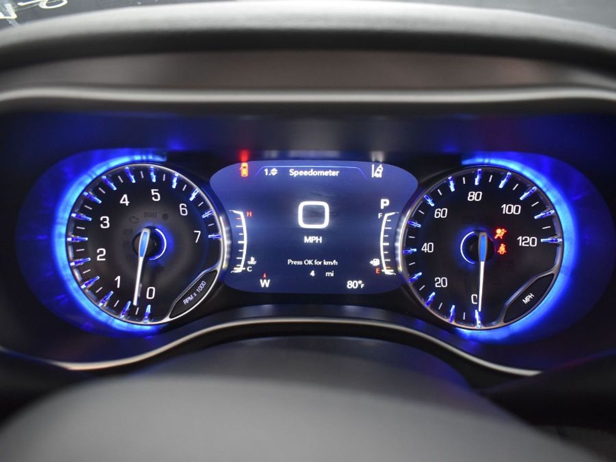 2025 CHRYSLER PACIFICA - Image 16