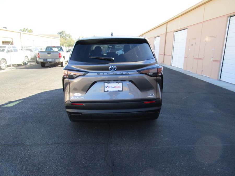 Used 2024 Toyota Sienna Hybrid XLE Base - BraunAbility Side Entry Entry In Floor Automatic Ramp