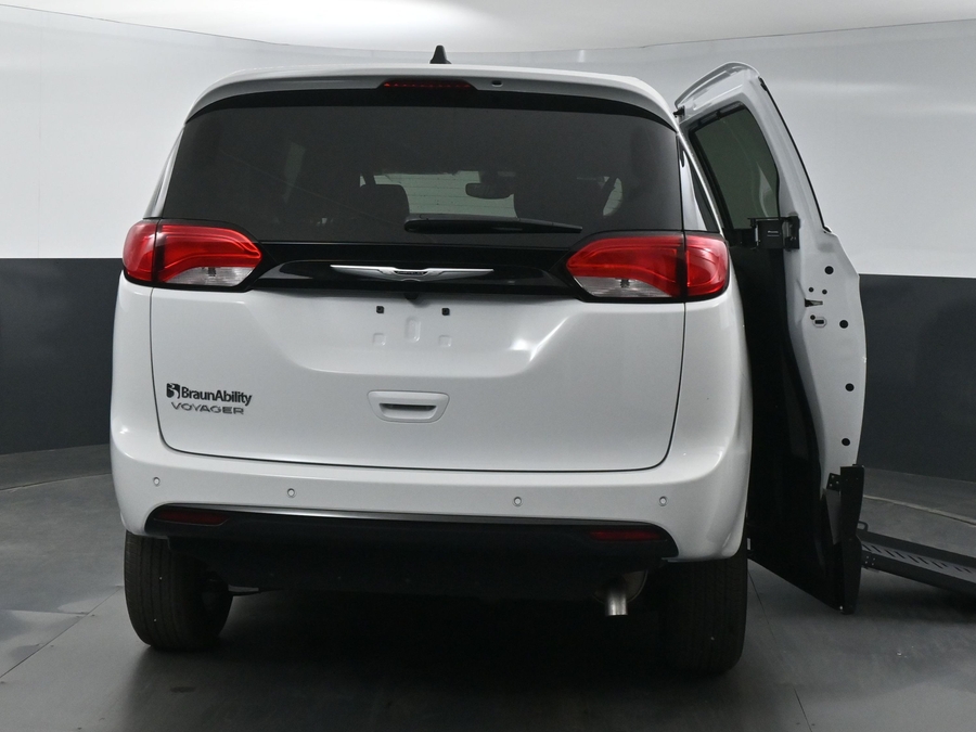 Used 2025 Chrysler Voyager LX - BraunAbility Commercial Side Entry Fold Out Manual Ramp