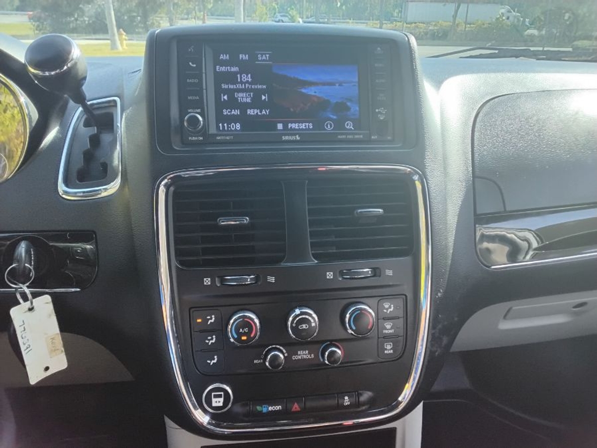 2019 DODGE GRAND CARAVAN - Image 12