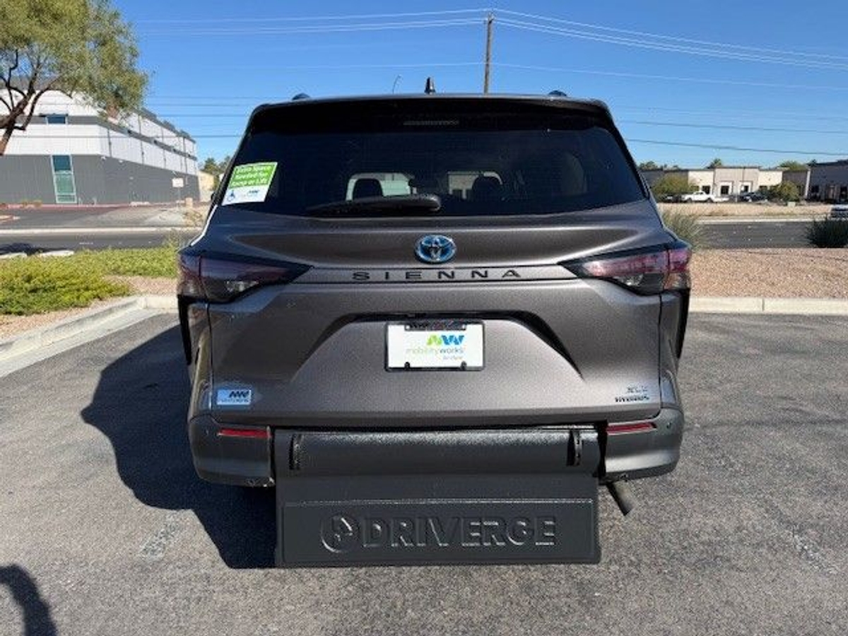 2024 TOYOTA SIENNA - Image 14