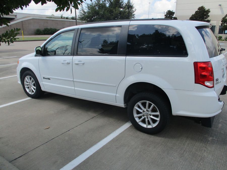 Used 2016 Dodge Grand Caravan SXT - BraunAbility Rear Entry Entry Fold Out Manual Ramp