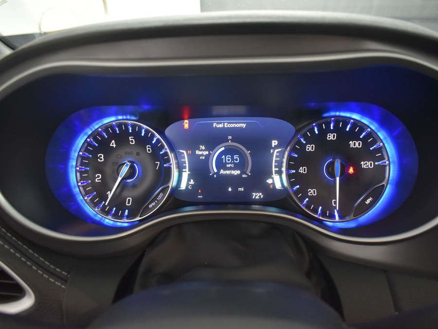 New 2025 Chrysler Pacifica Select Safety - BraunAbility Side Entry Entry Fold Out Automatic Ramp