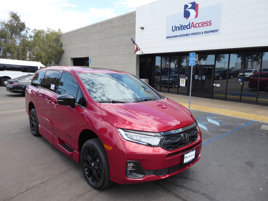 New 2026 Honda Odyssey Sport - BraunAbility Side Entry In Floor Automatic Ramp